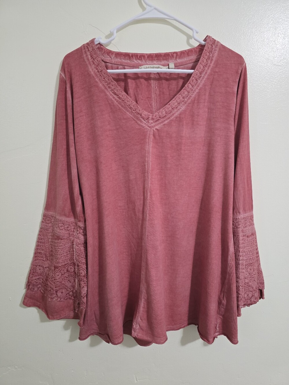 Soft Surroundings Women XL Tunic Top Flared Brocade Sleeves V-Neck Detailing